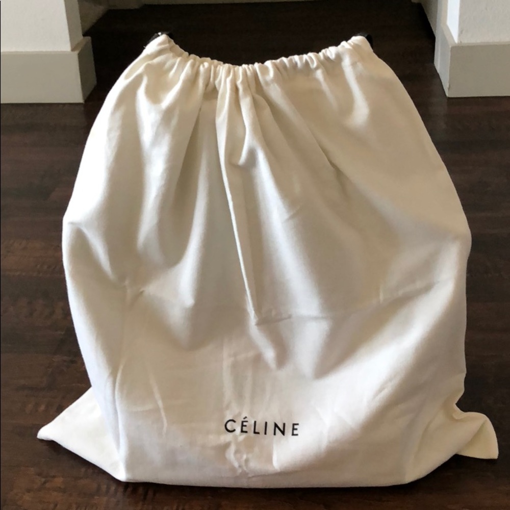 Celine - Picture 2 of 7